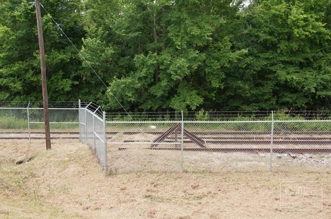 Industrial Complex : 11723-11243 Tx-19, Lovelady, TX 75851